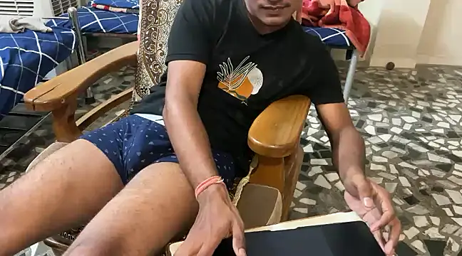 Snapshot of wild_x_predator chatting on January 2025 06:03:02 PM wild x predator online show from January 2025 06:03:02 PM