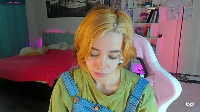 Snapshot of Ramona_Johnson chatting on February 2025 07:59:01 AM Ramona Johnson online show from February 2025 07:59:01 AM