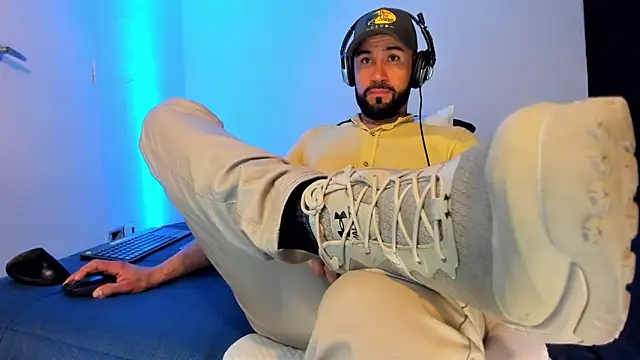 alessandro wye online show from December 2025 01:49:02 PM