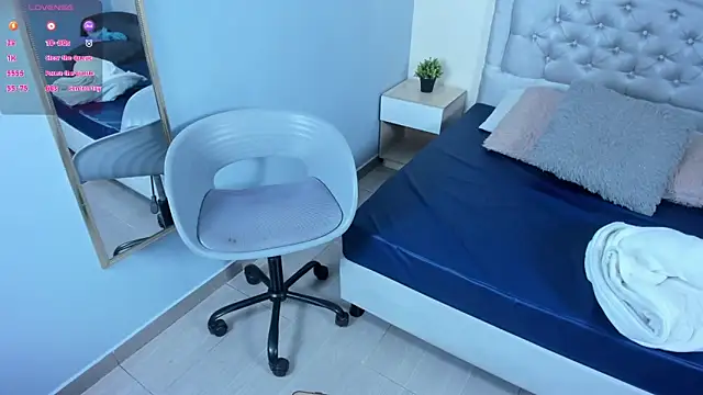 escarleth   online show from May 2026 01:48:02 PM