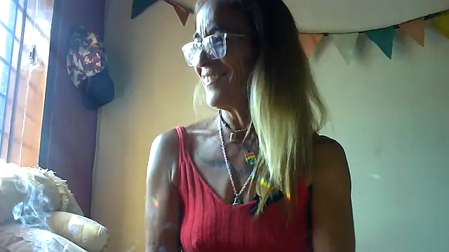 Snapshot of sabinytahot chatting on January 2026 12:10:01 PM sabinytahot online show from January 2026 12:10:01 PM