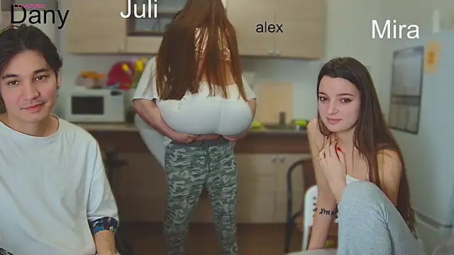 fcjuicy pussy online show from March 2025 04:07:02 PM