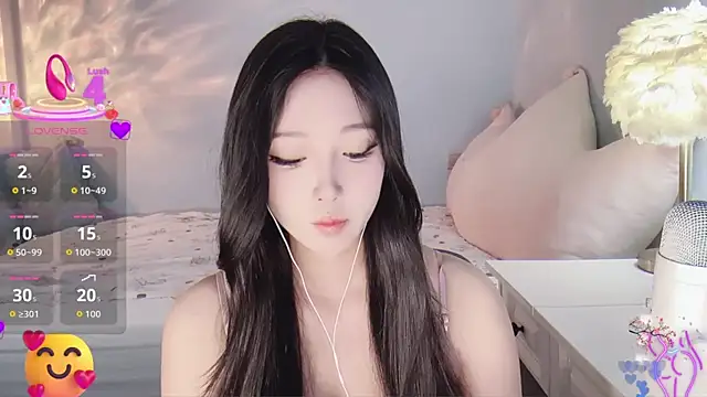 Snapshot of -Tilana- chatting on September 2025 12:21:01 AM -Tilana- online show from September 2025 12:21:01 AM