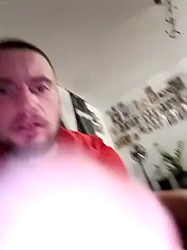 wariacik0024 online show from September 2025 02:35:02 AM