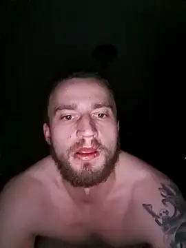 wariacik0024 online show from April 2026 11:21:02 PM