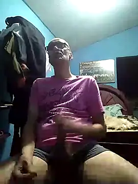 hugosafado333 online show from February 2025 02:28:02 AM