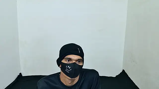 Snapshot of Habibi_big_b chatting on November 2025 05:23:01 PM Habibi big b online show from November 2025 05:23:01 PM