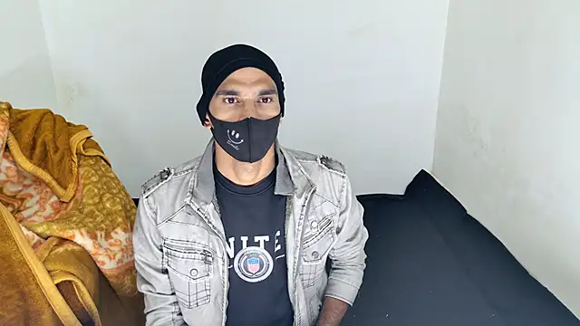 Snapshot of Habibi_big_b chatting on December 2025 09:04:02 AM Habibi big b online show from December 2025 09:04:02 AM