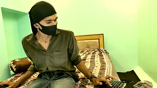 Snapshot of Habibi_big_b chatting on February 2026 11:53:01 AM Habibi big b online show from February 2026 11:53:01 AM