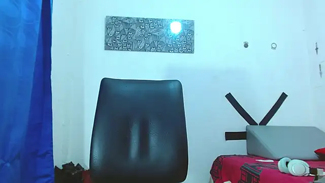 Snapshot of targuerian22 chatting on January 2025 09:52:01 AM targuerian22 online show from January 2025 09:52:01 AM