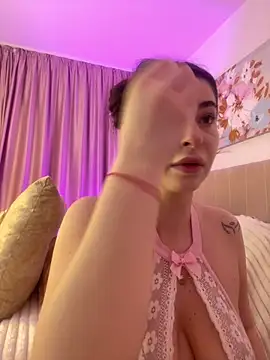 GraceCarther online show from April 2026 07:04:02 PM