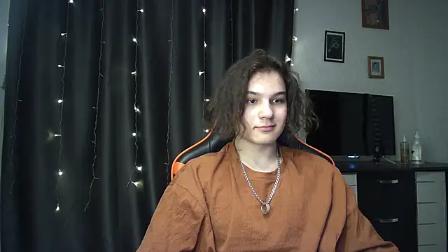 sweet lucifer666 online show from March 2025 07:25:01 PM