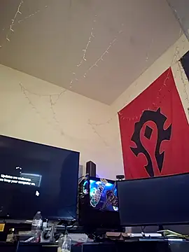 lit702 online show from October 2025 03:47:02 PM