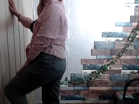 DaniellaKiss online show from October 2025 09:48:02 AM