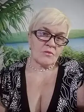 VioletSweet566 online show from December 2024 10:18:02 PM