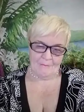 VioletSweet566 online show from December 2024 05:55:01 PM