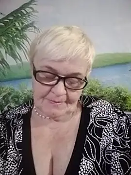 VioletSweet566 online show from December 2024 09:02:01 PM