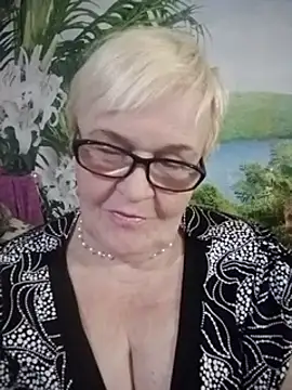 VioletSweet566 online show from December 2024 09:06:02 PM