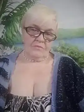 VioletSweet566 online show from December 2024 03:00:01 PM