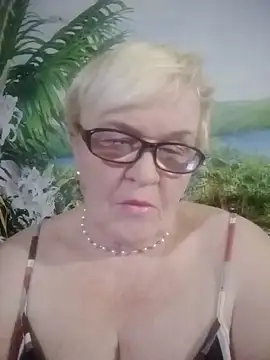 VioletSweet566 online show from December 2024 06:26:02 PM