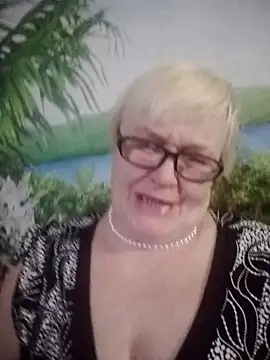 VioletSweet566 online show from January 2025 04:00:02 PM