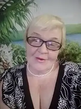 VioletSweet566 online show from January 2025 07:14:02 PM