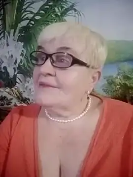 VioletSweet566 online show from January 2025 06:14:01 PM