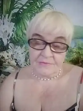 VioletSweet566 online show from February 2025 01:09:02 PM