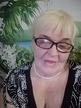 VioletSweet566 online show from February 2025 07:16:01 PM