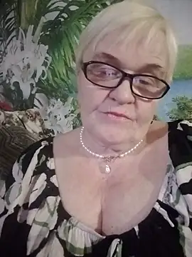 VioletSweet566 online show from February 2025 09:26:02 PM