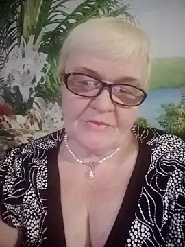 VioletSweet566 online show from February 2025 03:16:01 PM