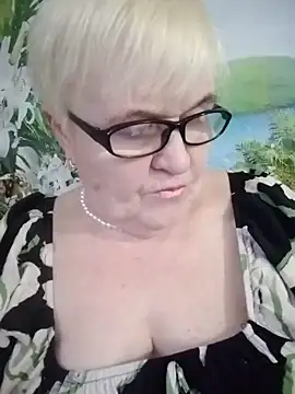 VioletSweet566 online show from February 2025 01:24:01 PM