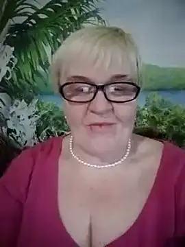 VioletSweet566 online show from February 2025 03:18:02 PM