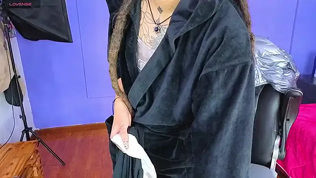  sharlotte777 online show from October 2025 02:02:02 PM