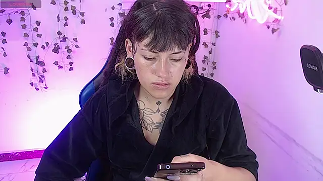  sharlotte777 online show from May 2026 02:24:02 PM