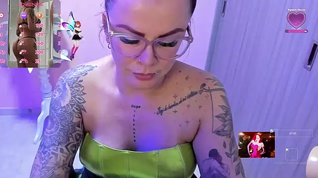 Snapshot of KAROL_MILF chatting on November 2025 12:13:01 AM KAROL MILF online show from November 2025 12:13:01 AM