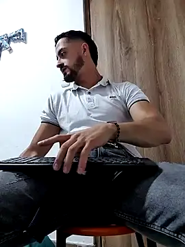 MAXIMUS MASTE3 online show from February 2025 02:47:02 AM