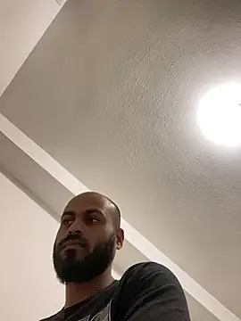 islandvybee55 online show from March 2025 12:00:01 AM