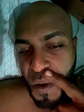 islandvybee55 online show from September 2025 06:57:02 AM