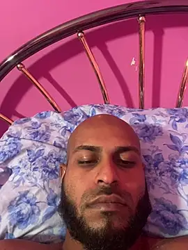 islandvybee55 online show from February 2026 02:52:01 AM