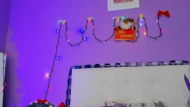 Charlotte11-11 online show from December 2025 02:47:01 PM