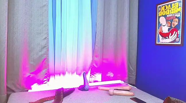 dark sailent online show from December 2024 08:00:01 PM