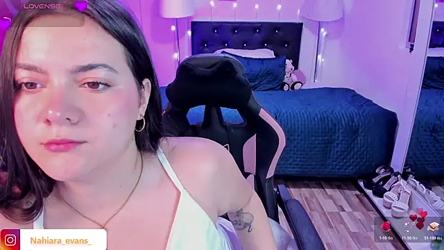 NahiaraEvans  online show from November 2025 12:22:02 AM