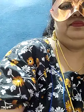 Snapshot of tamilthanushri chatting on February 2025 01:01:01 PM tamilthanushri online show from February 2025 01:01:01 PM