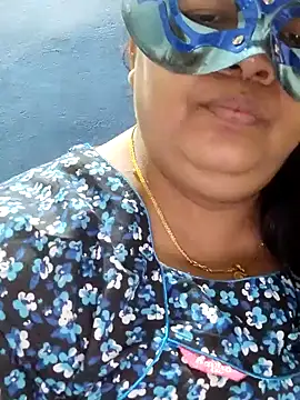 Snapshot of tamilthanushri chatting on February 2025 06:22:02 PM tamilthanushri online show from February 2025 06:22:02 PM