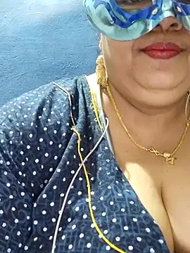 Snapshot of tamilthanushri chatting on February 2025 06:51:01 AM tamilthanushri online show from February 2025 06:51:01 AM