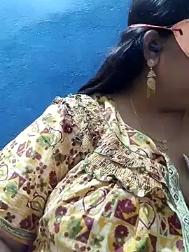 Snapshot of tamilthanushri chatting on February 2025 04:48:02 PM tamilthanushri online show from February 2025 04:48:02 PM