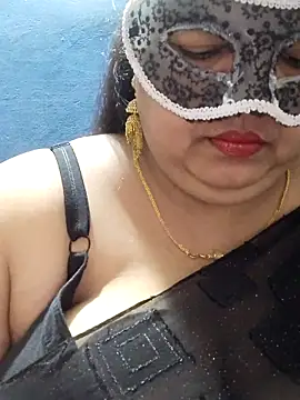 Snapshot of tamilthanushri chatting on February 2025 04:50:01 AM tamilthanushri online show from February 2025 04:50:01 AM