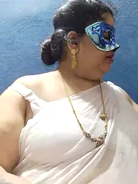 Snapshot of tamilthanushri chatting on March 2025 11:27:02 PM tamilthanushri online show from March 2025 11:27:02 PM