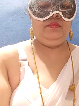 Snapshot of tamilthanushri chatting on March 2025 05:33:01 AM tamilthanushri online show from March 2025 05:33:01 AM